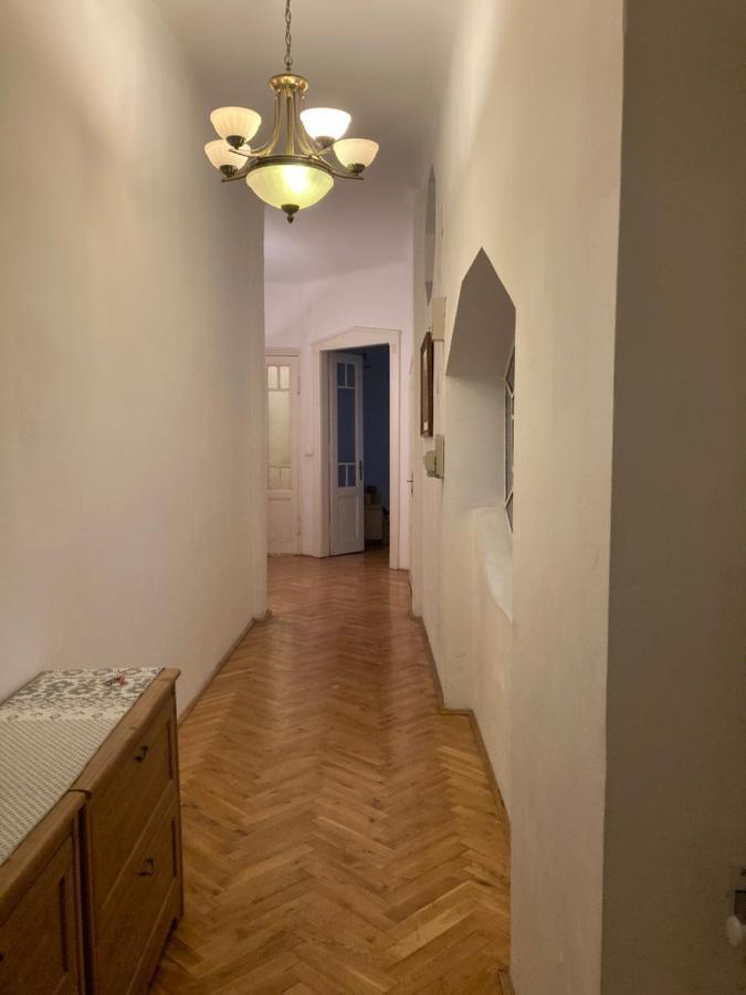 Appartamento Elegance In The Heart Budapest Esterno foto
